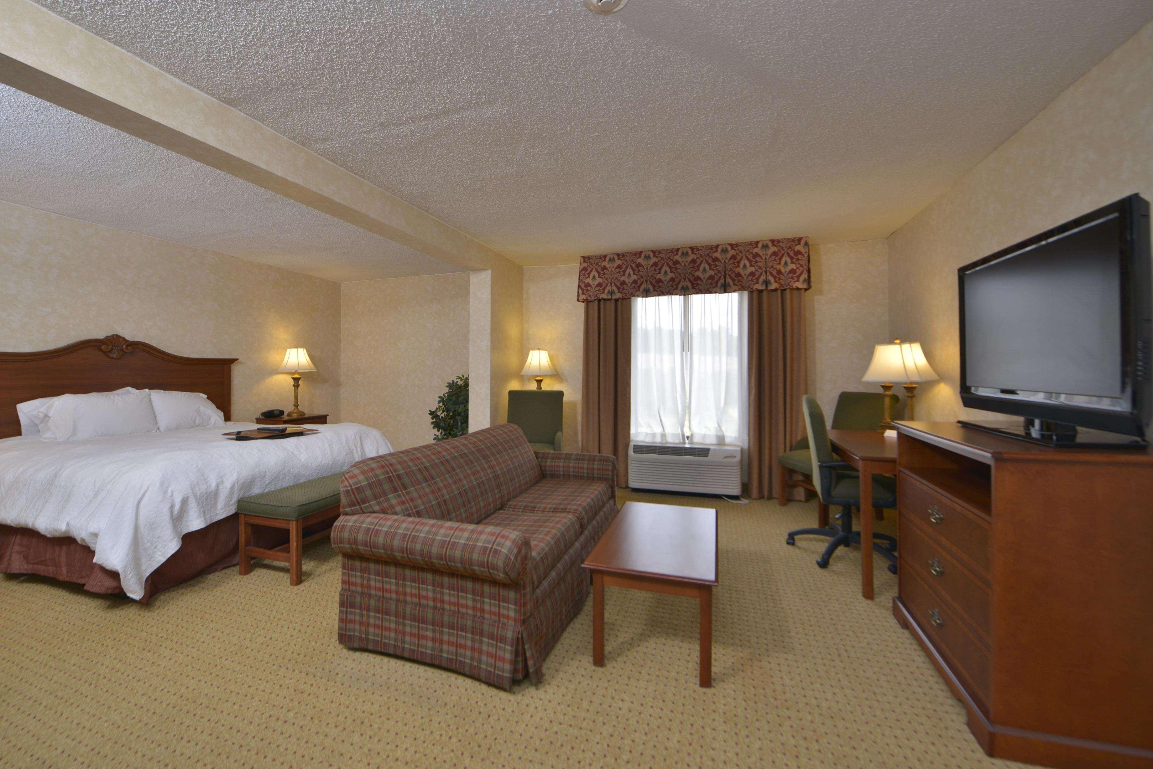 Hampton Inn Вайтвілл Екстер'єр фото