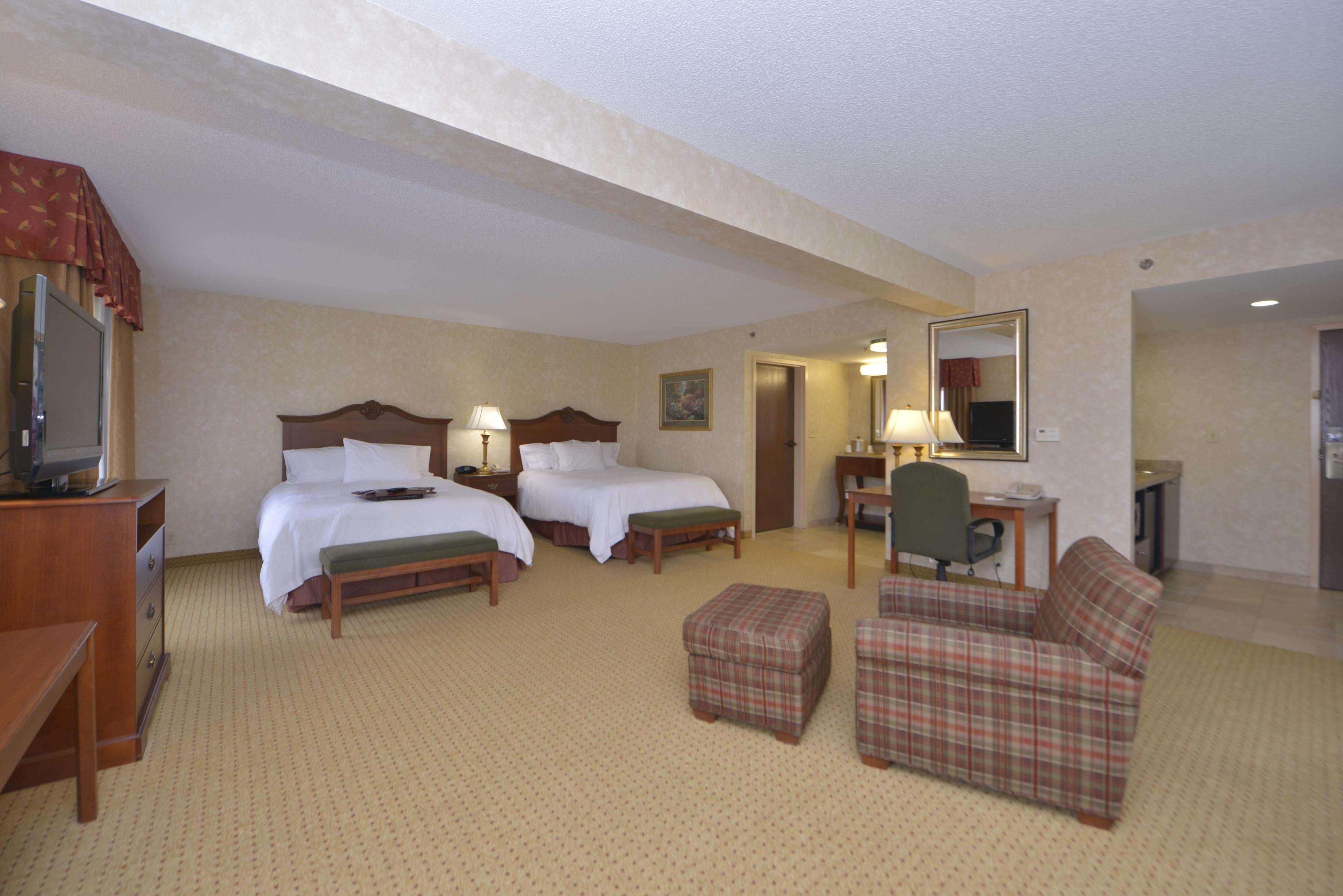 Hampton Inn Вайтвілл Екстер'єр фото