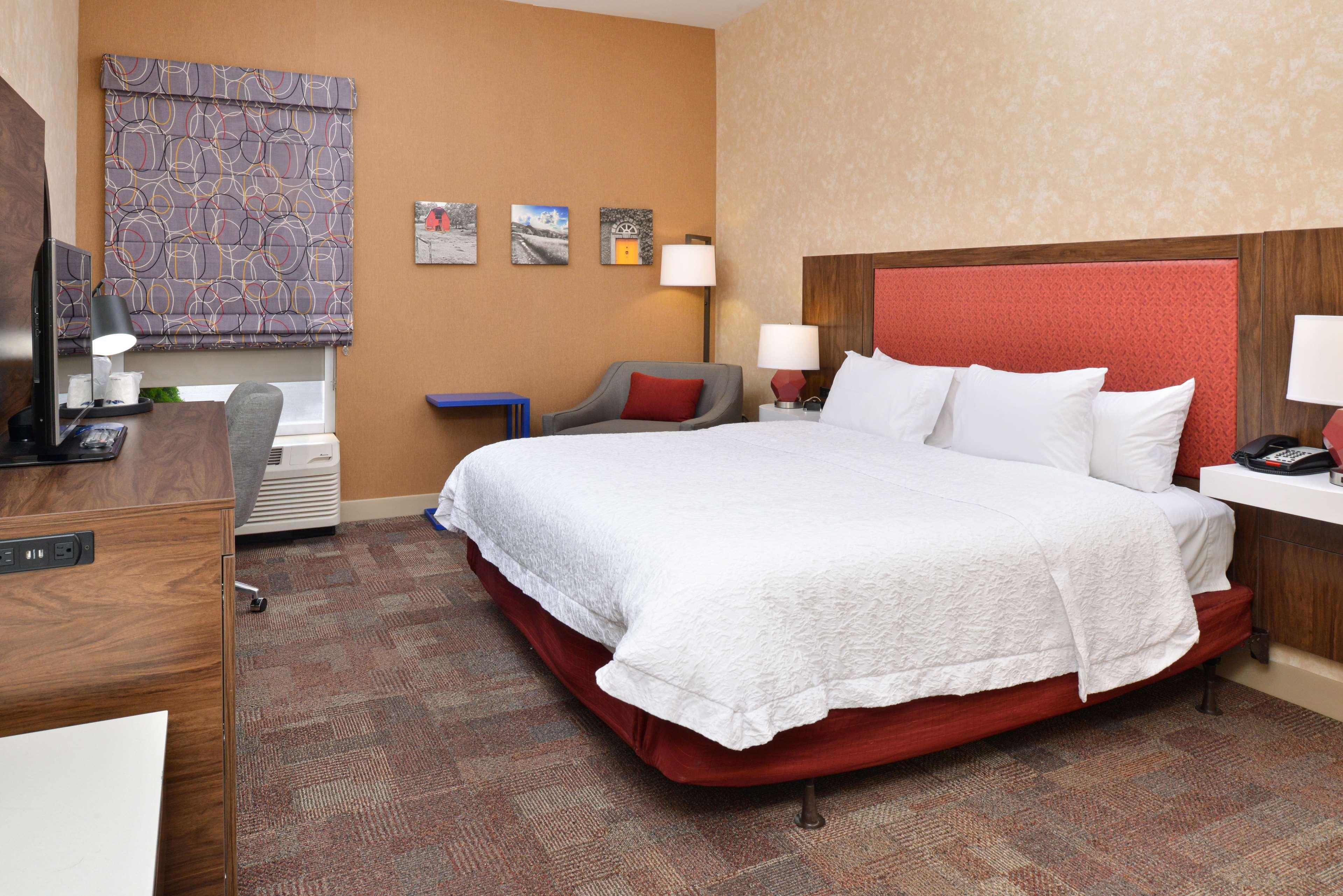 Hampton Inn Вайтвілл Екстер'єр фото