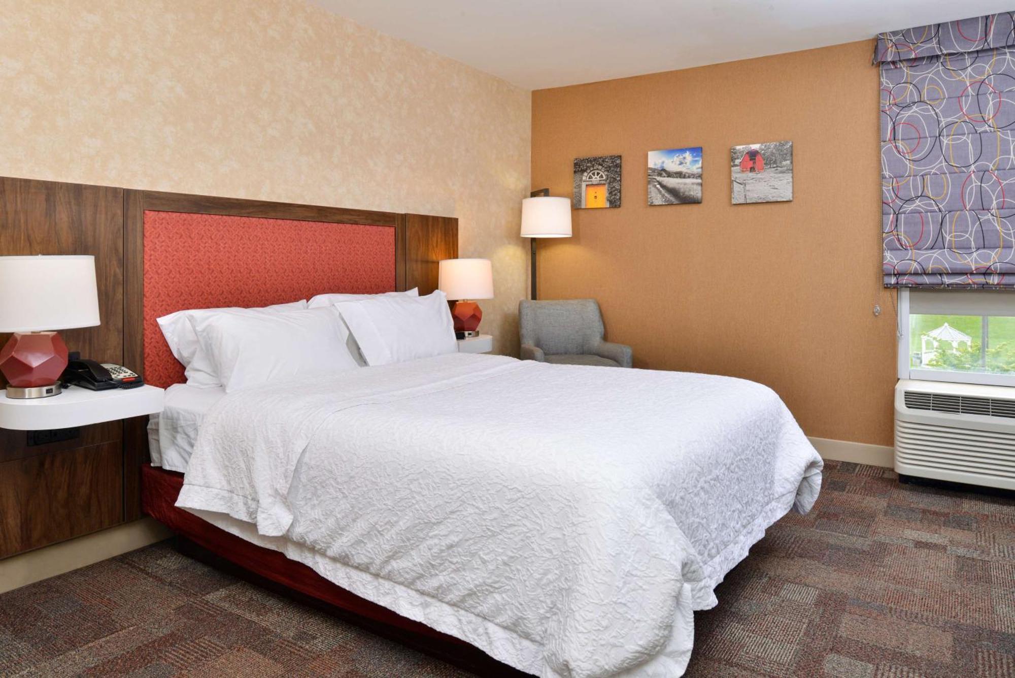 Hampton Inn Вайтвілл Екстер'єр фото