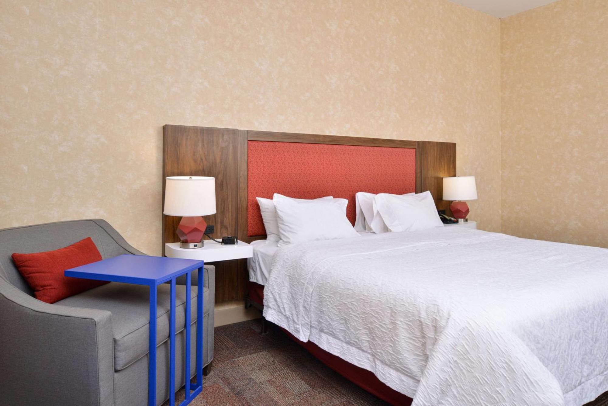 Hampton Inn Вайтвілл Екстер'єр фото