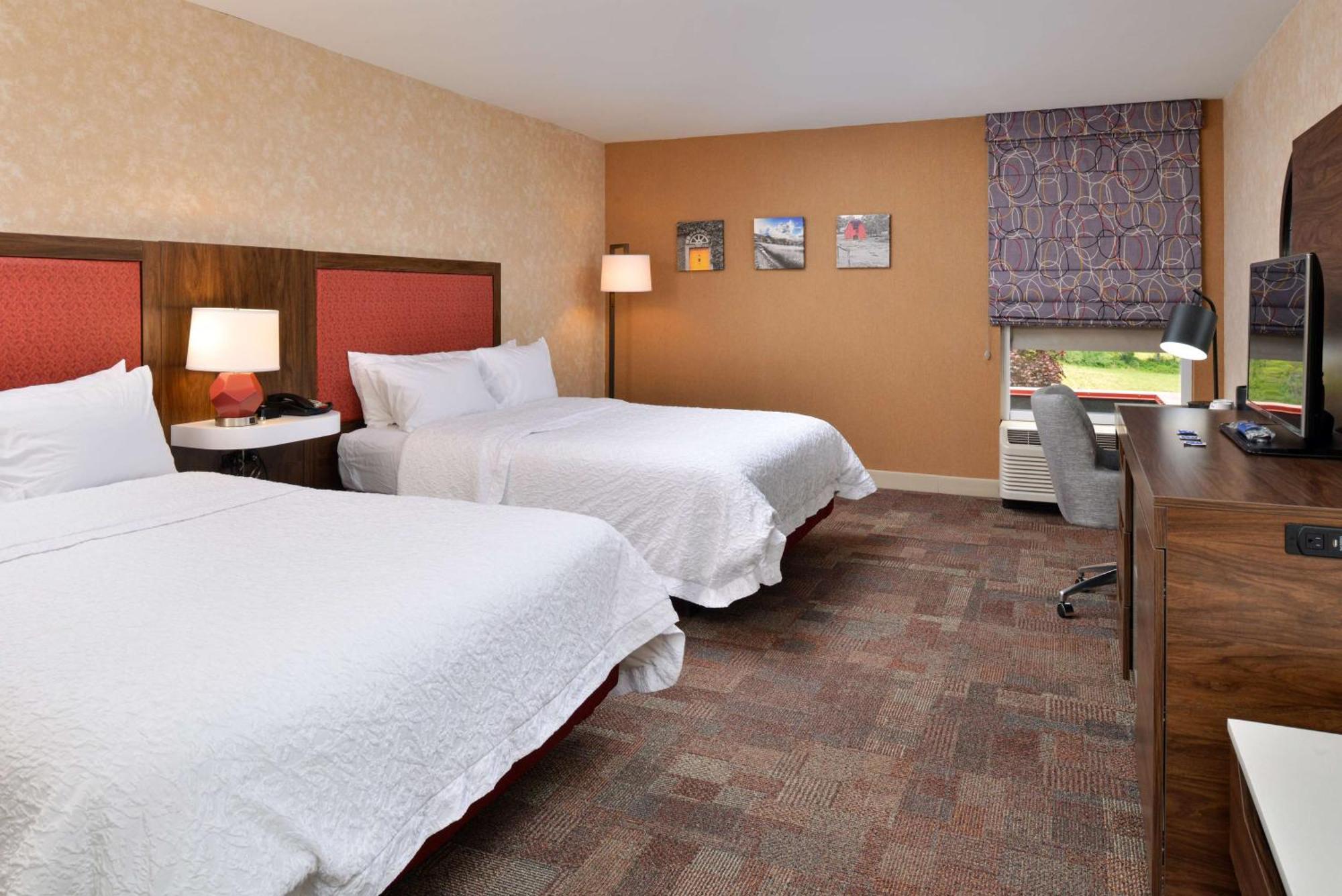 Hampton Inn Вайтвілл Екстер'єр фото